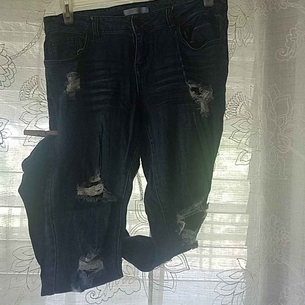 Refuge distressed dark blue denim jeans